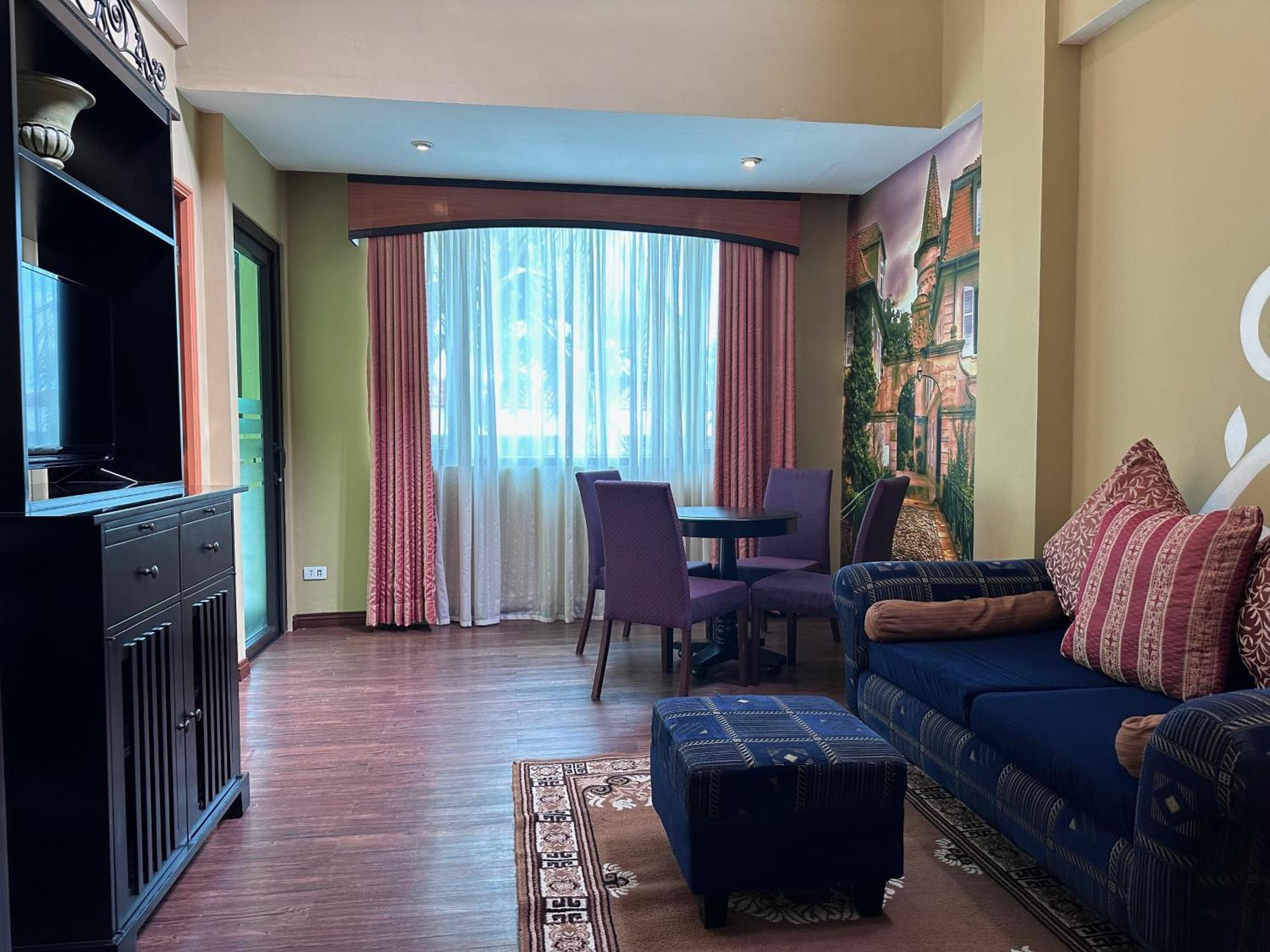 Lee Boutique Hotel Tagaytay Tagaytay City Екстериор снимка